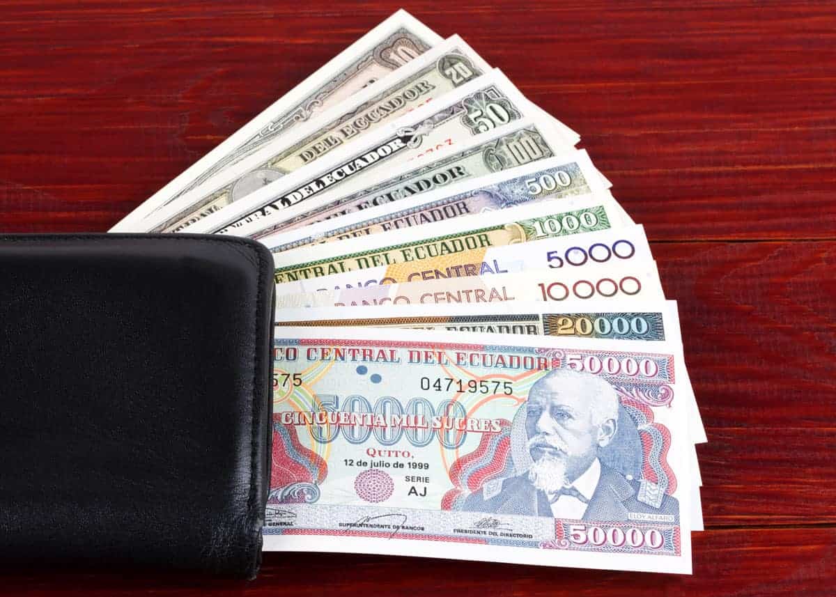 5 Things to Know About Money in Ecuador - Beyond Borders