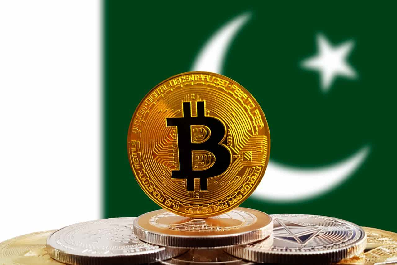 Live Bitcoin to Pakistani Rupees Exchange Rate - ₿ 1 BTC/PKR Today