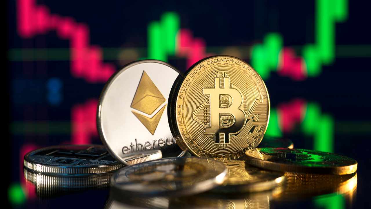 ETH Price Plummets as Fidelity Sets Sights on Ethereum ETF - cointime.fun