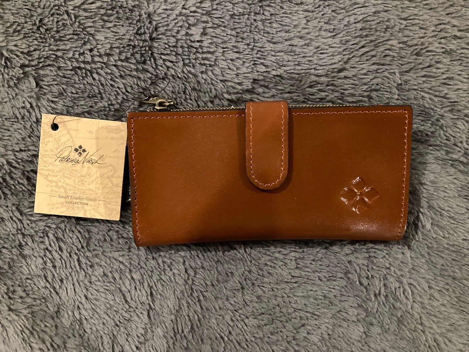 Women's Leather Wallets & Wristlets: Card & Coin Holders | Patricia Nash