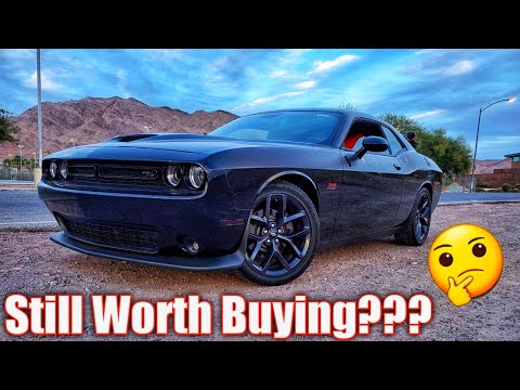 Dodge Challenger SRT Hellcat Review, Pricing, and Specs