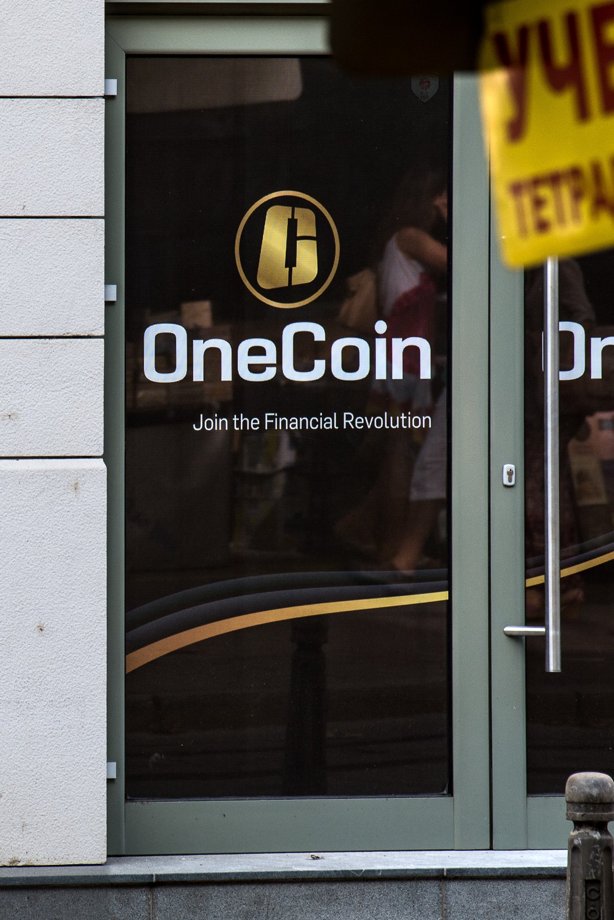 OneCoin Cryptoqueen Named Among Europe’s Most Wanted Fugitives - BNN Bloomberg