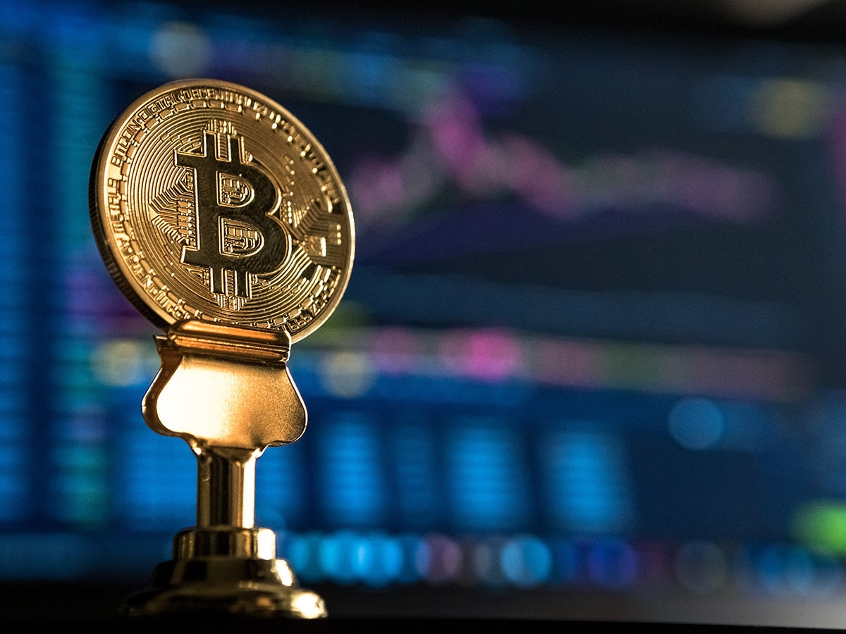 BTC Price Drops Below $30K as Altcoins Tumble; Bitcoin Dominance Breaks Month High