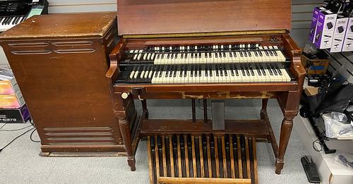 We Restore Vintage Hammond Organs at Piano Organ Depot