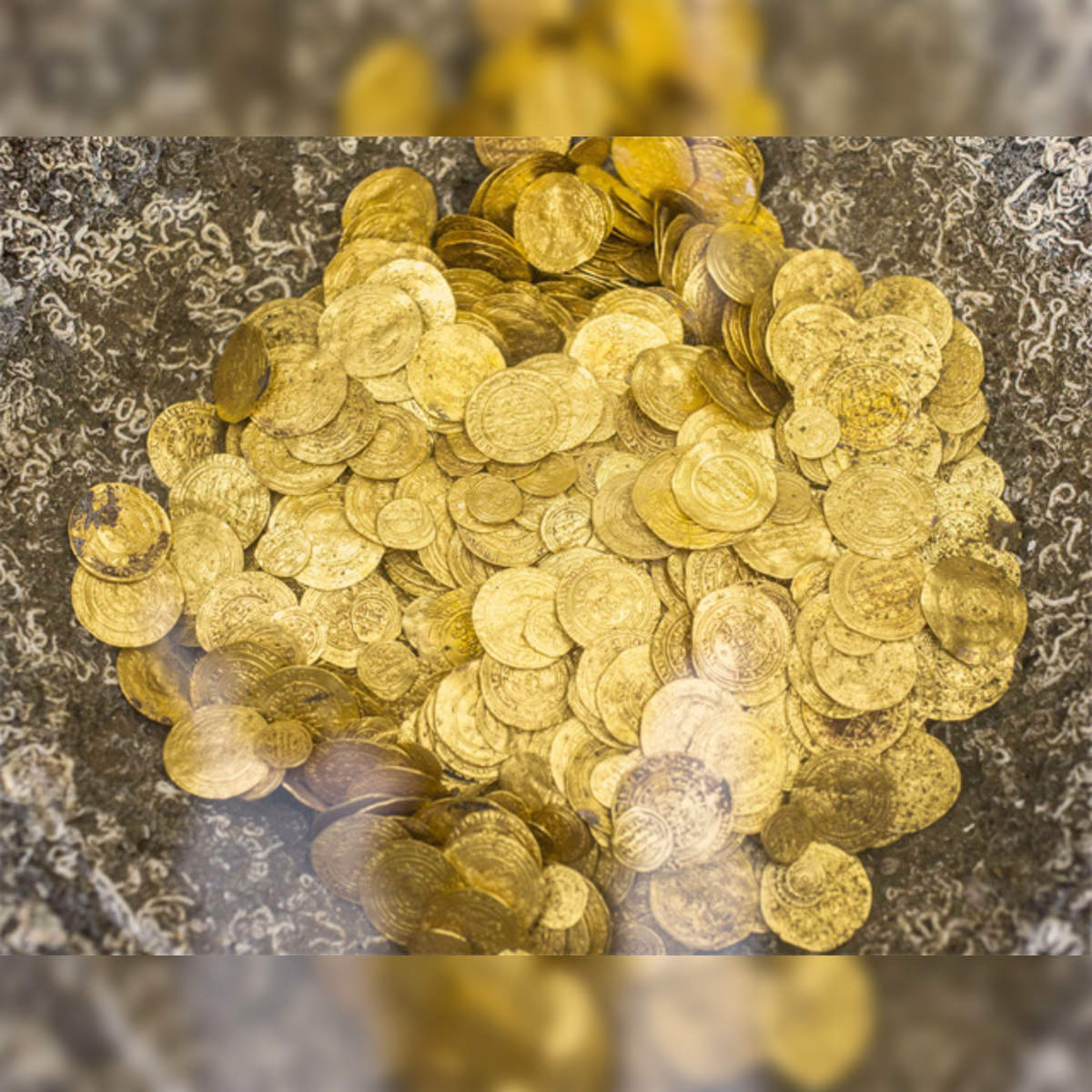 How Much Do Gold Coins Weigh? | American Bullion