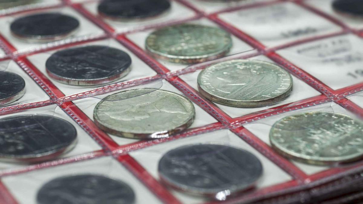 Rare coin dealer pleads guilty in $15 million fraud - Los Angeles Times