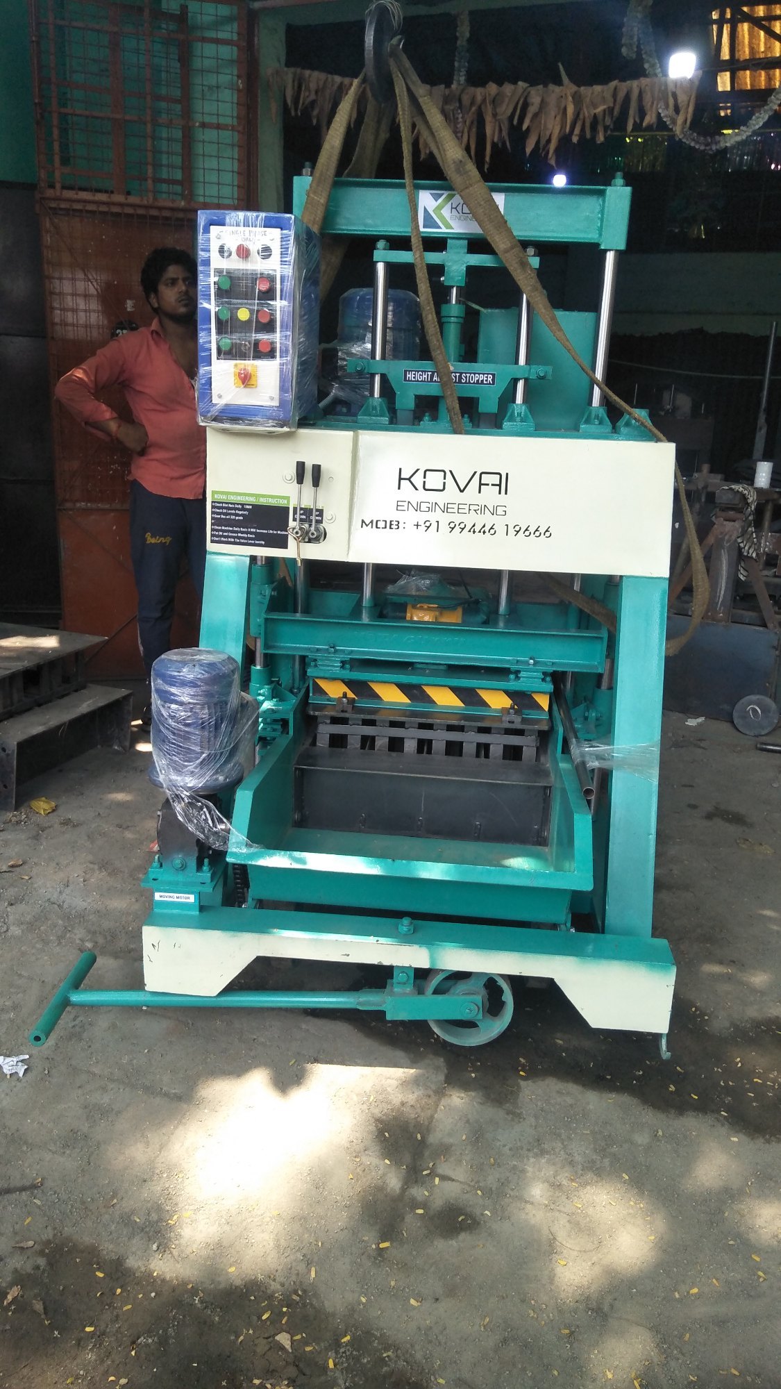 Hollow Block Making Machine at Best Price in India