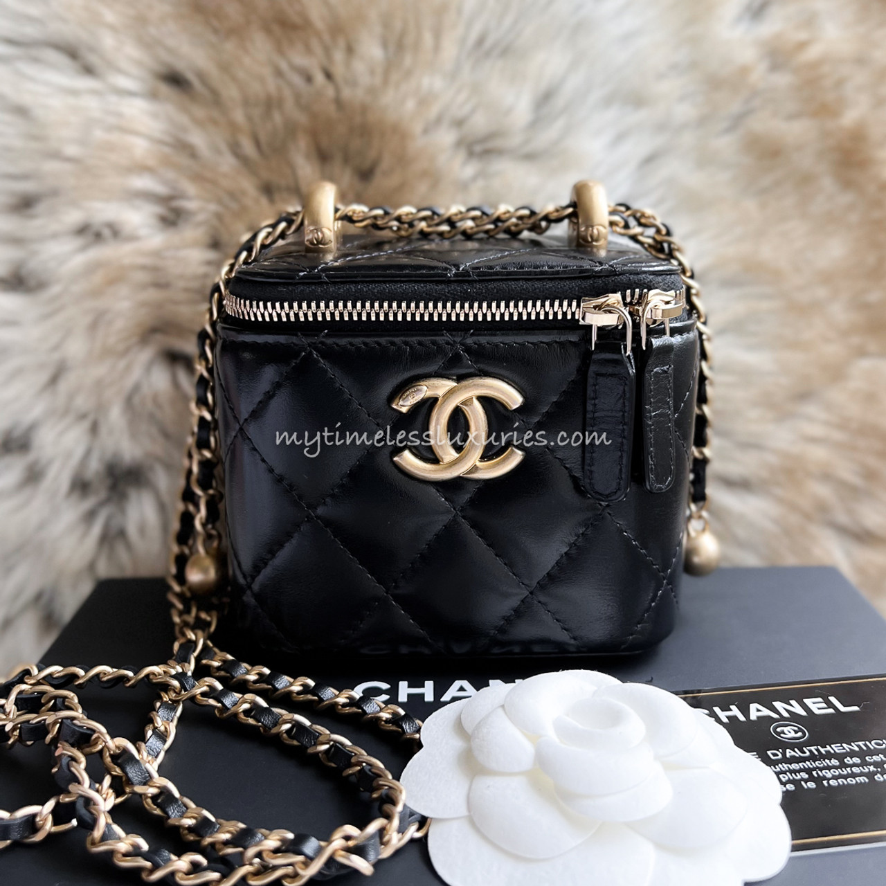 Chanel 22C Zip Around Mini Vanity with Chain in Pink Caviar LGHW – Brands Lover