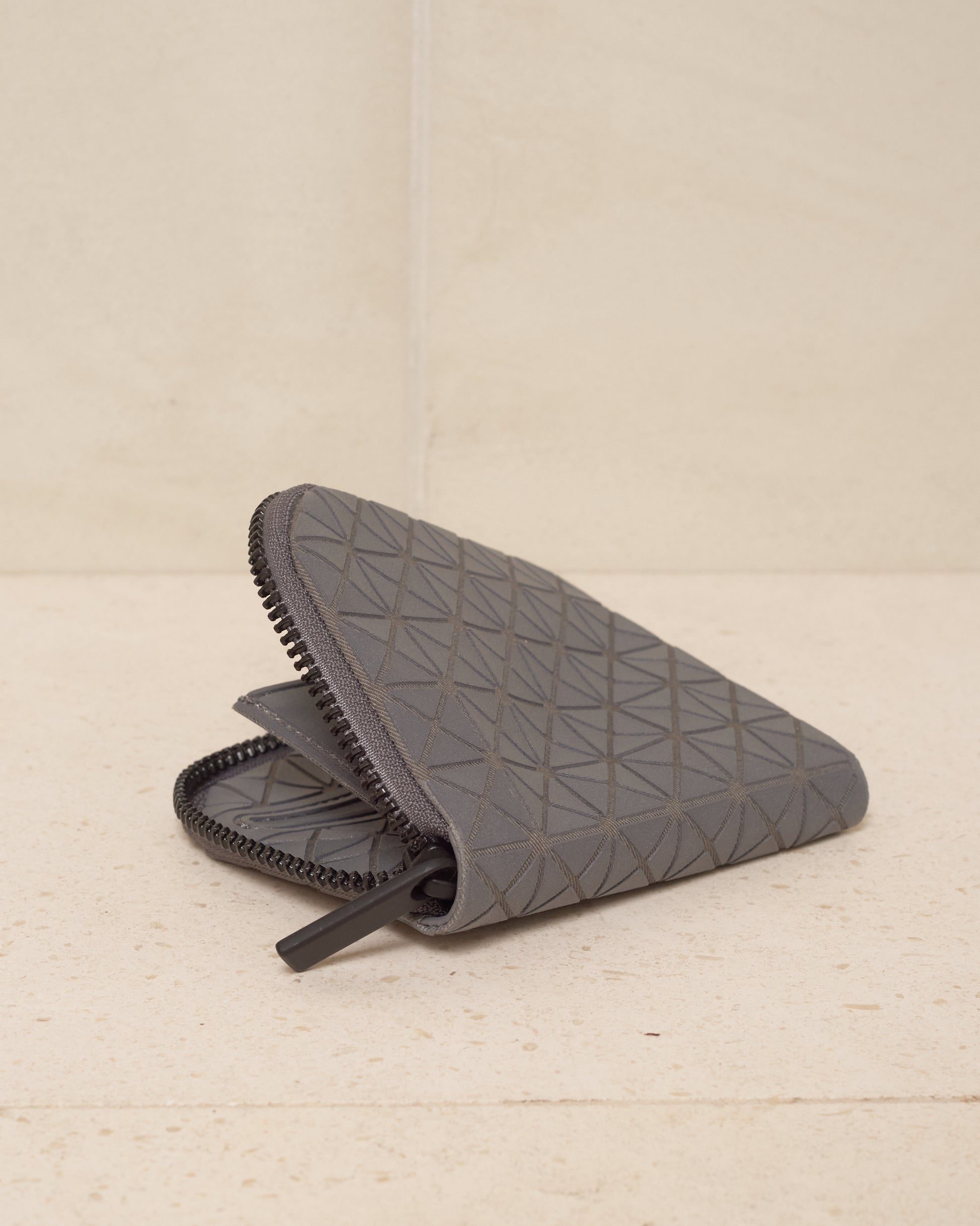 Emerson Clam Clasp Coin Purse | Oliver Bonas