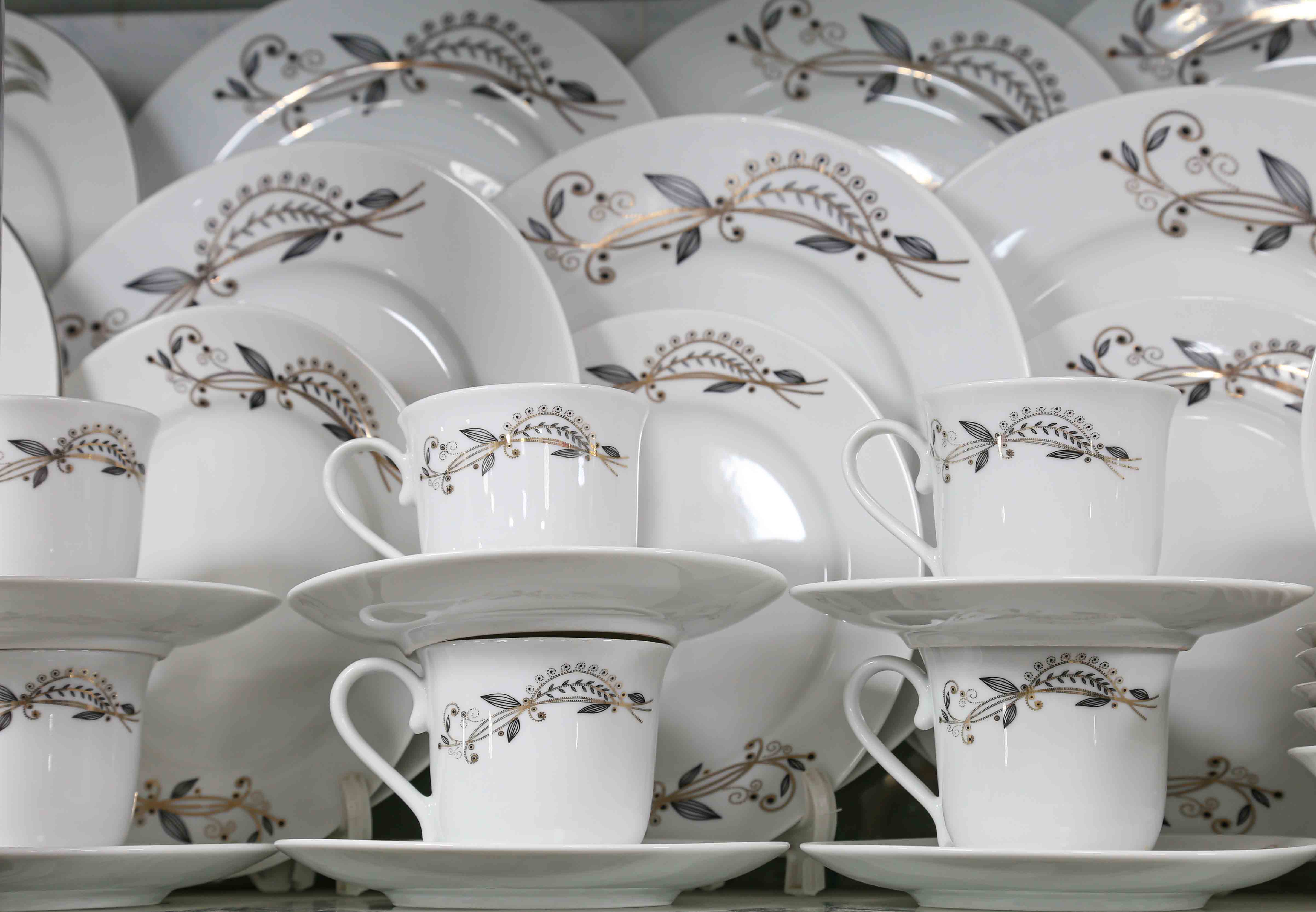 Biye Bazaar | 32 Pieces Paragon Dinner Set