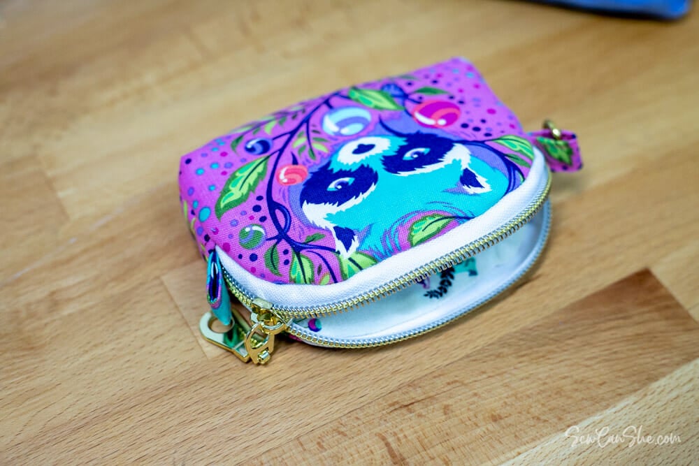 Craft Your Own Round Coin Zipper Pouch