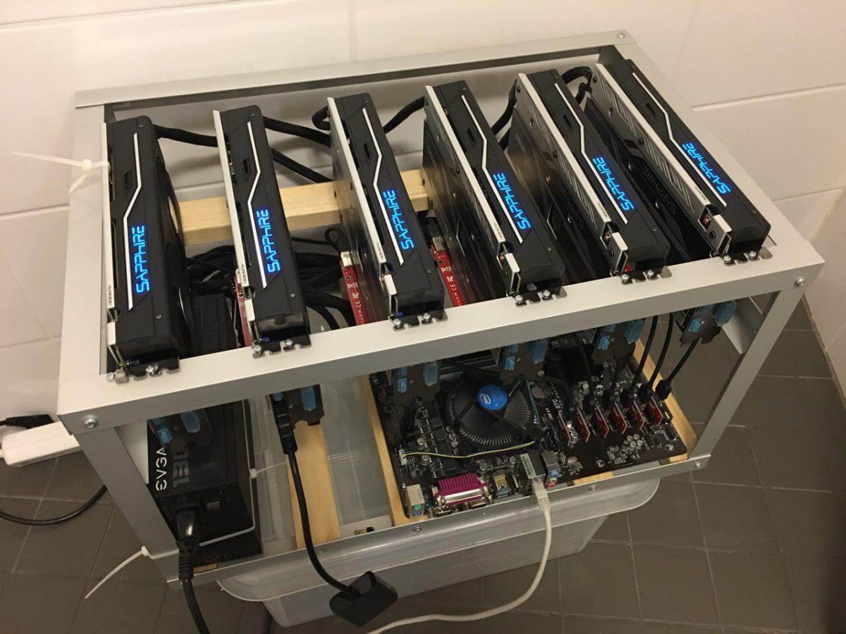 X12ULTRA Crypto Mining Rig | Octominer