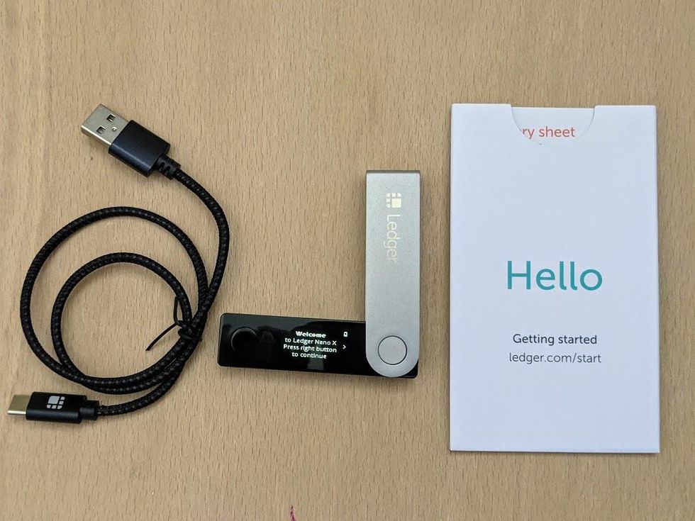 Ledger Nano S vs X | Battery, Hardware, Price, Storage - CoinCodeCap