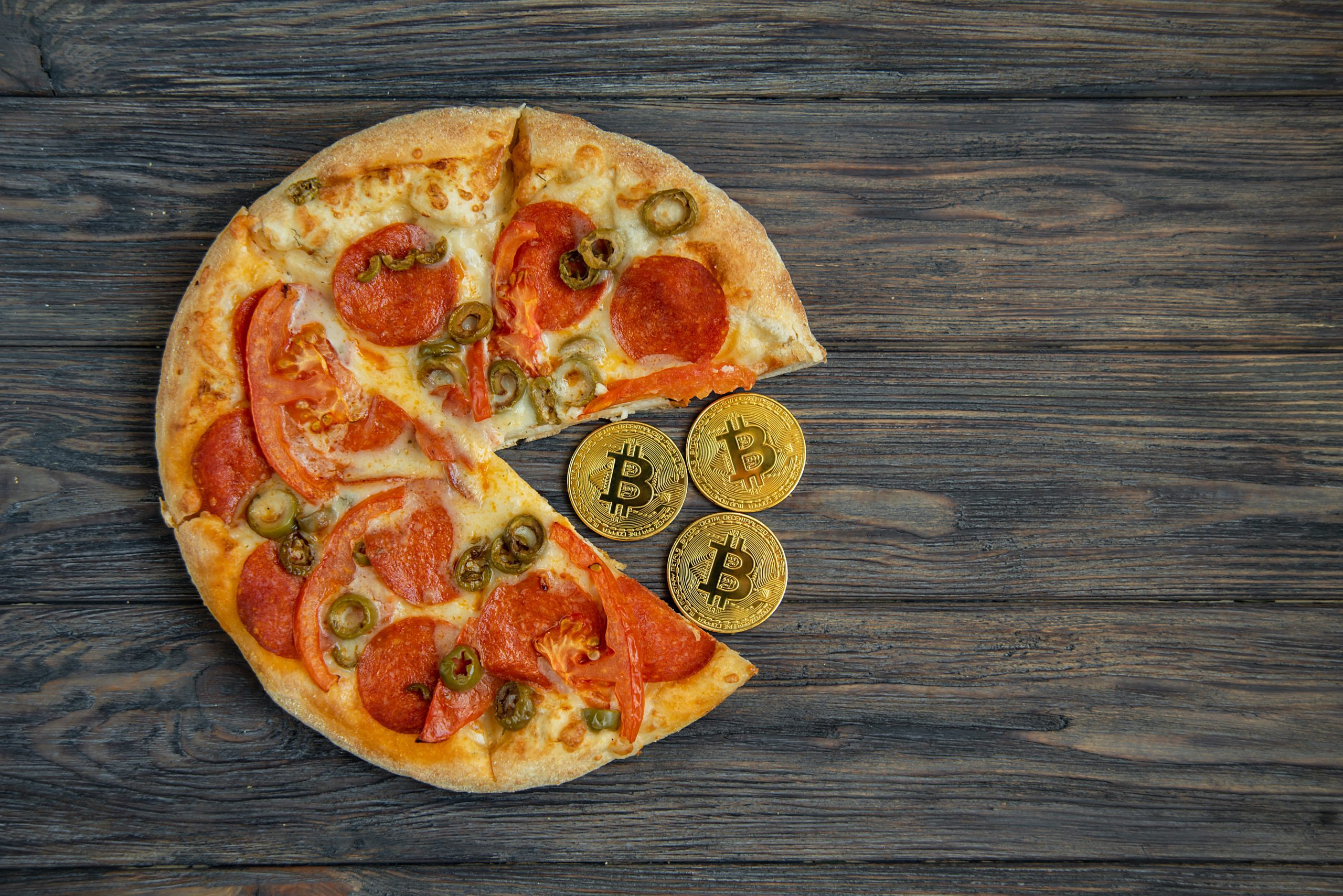 Celebrating Bitcoin Pizza Day: the Time a Bitcoin User Bought 2 Pizzas for 10, BTC