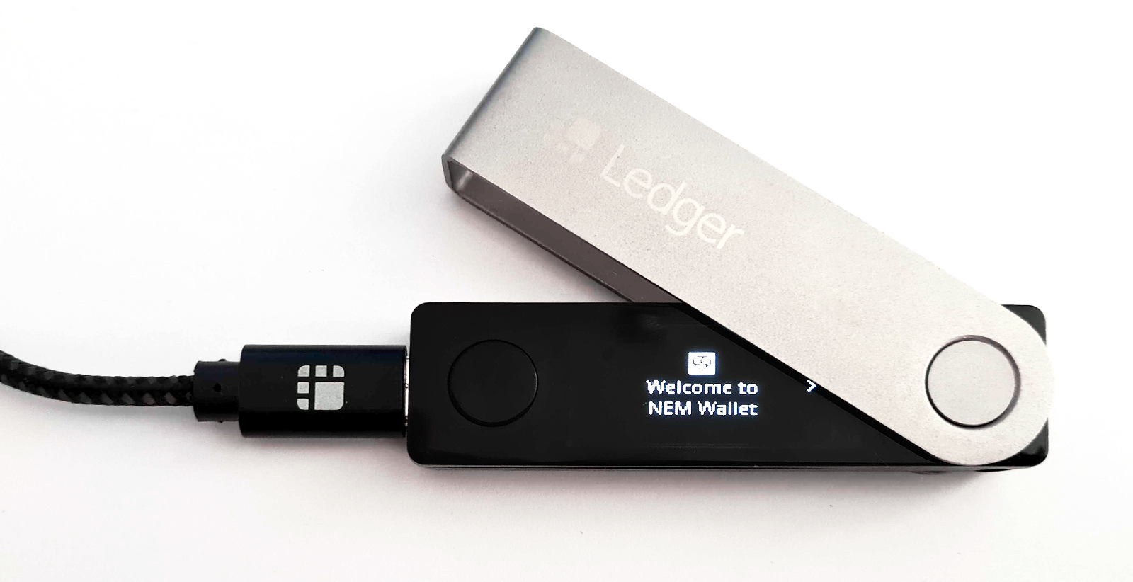 Better to be safe than sorry - securing your XYM with a hardware wallet - Symbol Blog