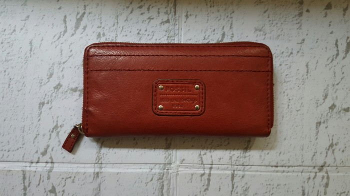 FOSSIL Red Wallet – Shop Prior Attire